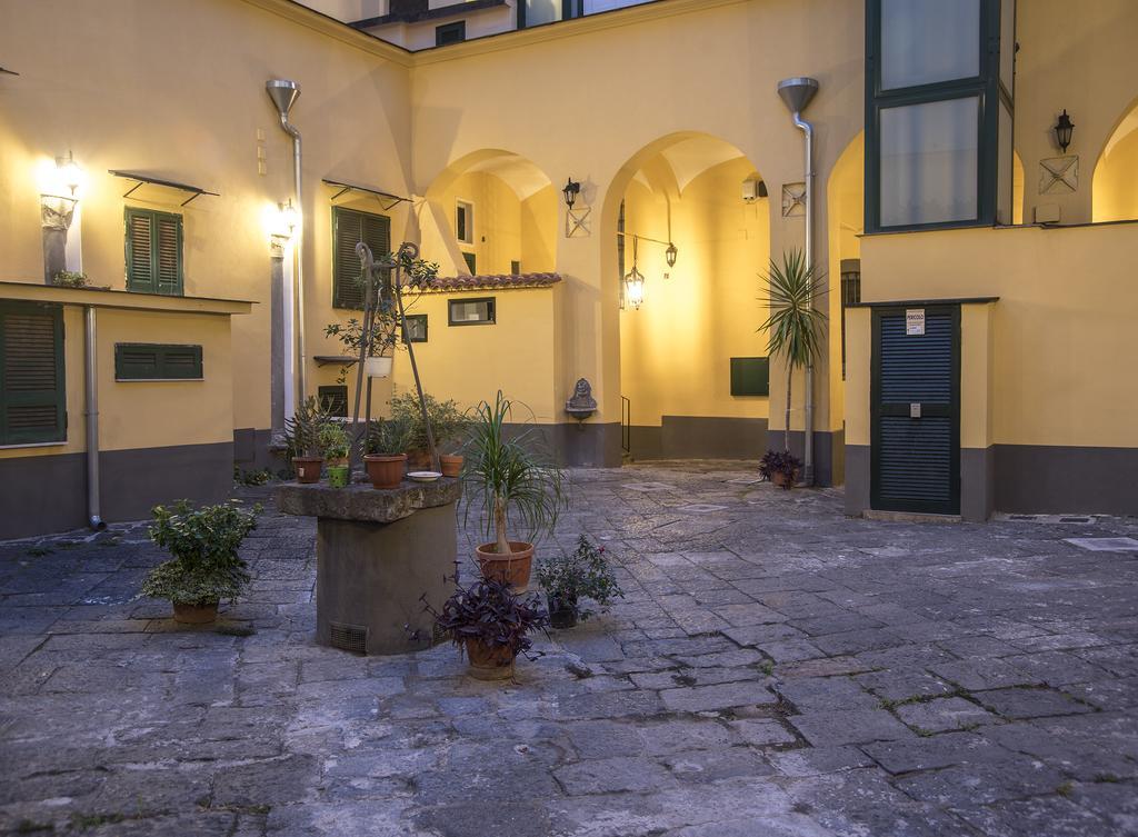 Napul'E Apartament Neapel Exteriör bild